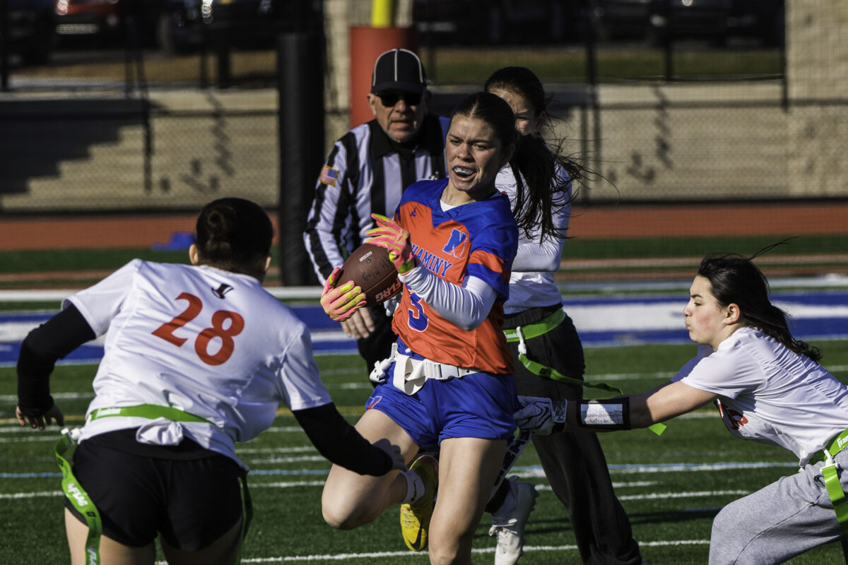 Lady Skins down H. Horsham 33-6 (gallery)