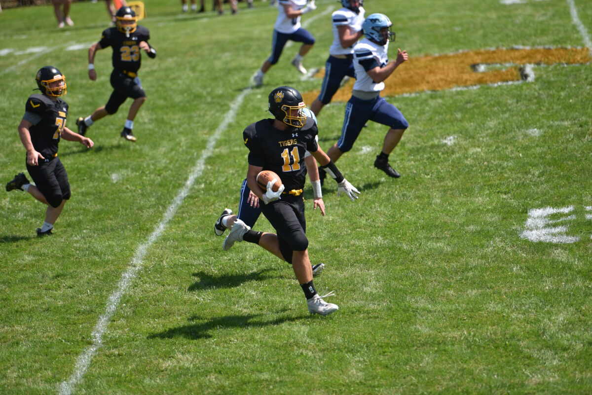 Maplewood Routs Mercer, 58-6
