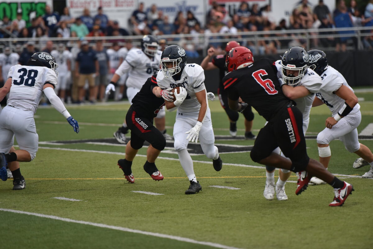 Oil City Gets Defensive, Shuts Down Meadville, 14-8
