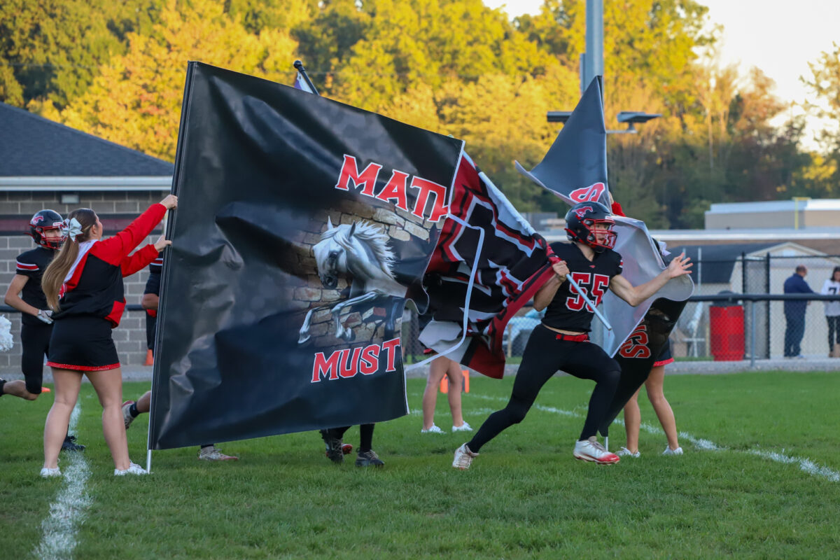 Ohio: Mathews wins Thursday night cross-border showdown with Weirton Madonna, 41-7 (PHOTO GALLERY)