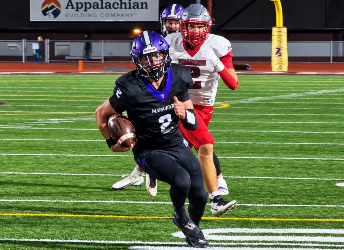 Turnovers doom Central, BG rides Wheeler and Hewitt to win