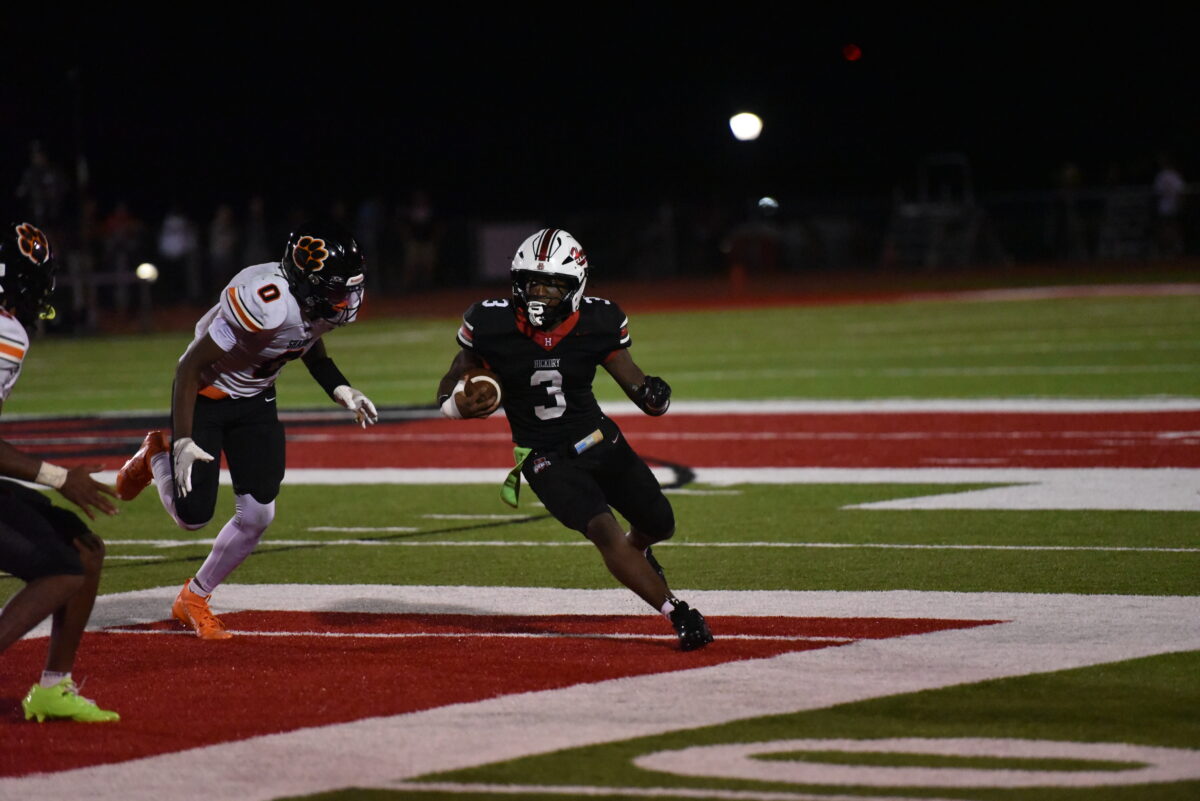 Hickory Races Past Sharon, 40-21