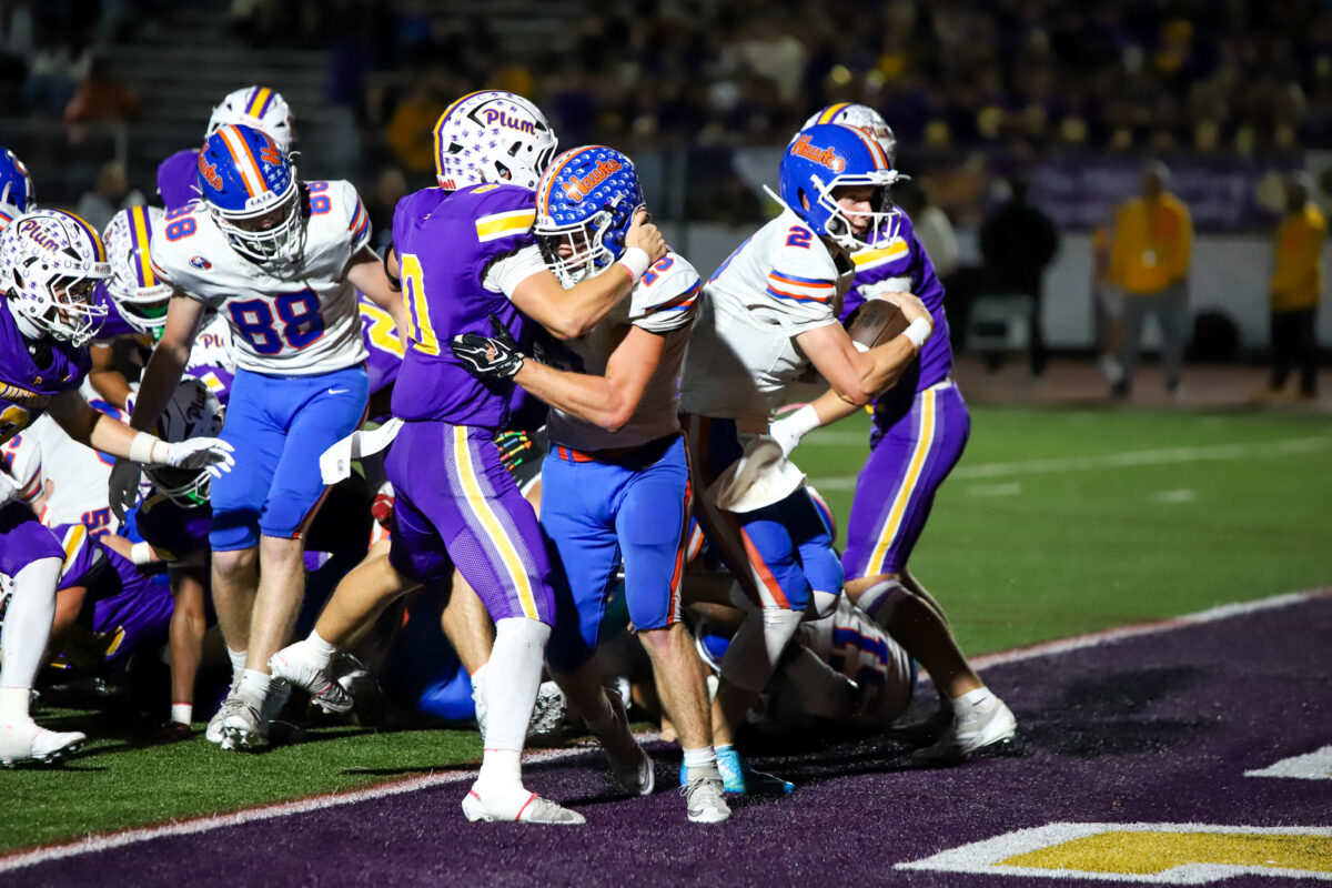 Armstrong survives Plum’s epic comeback attempt, wins 38-35 (PHOTO GALLERY)