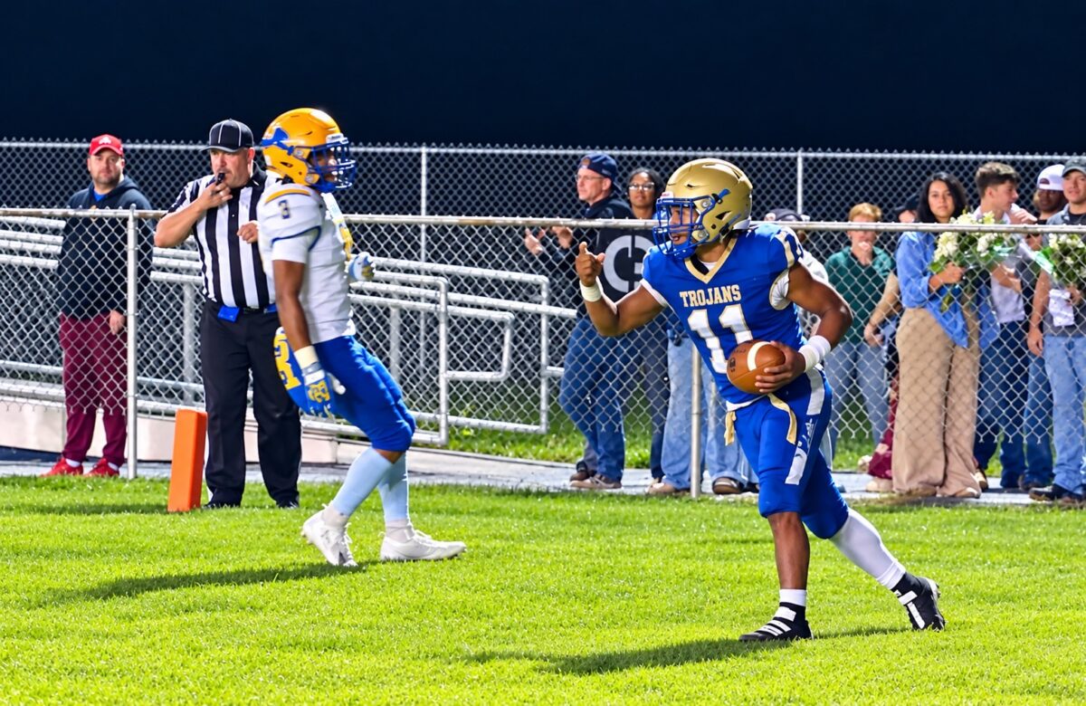 Trojans pull away late for win over resilient Glendale (video report)