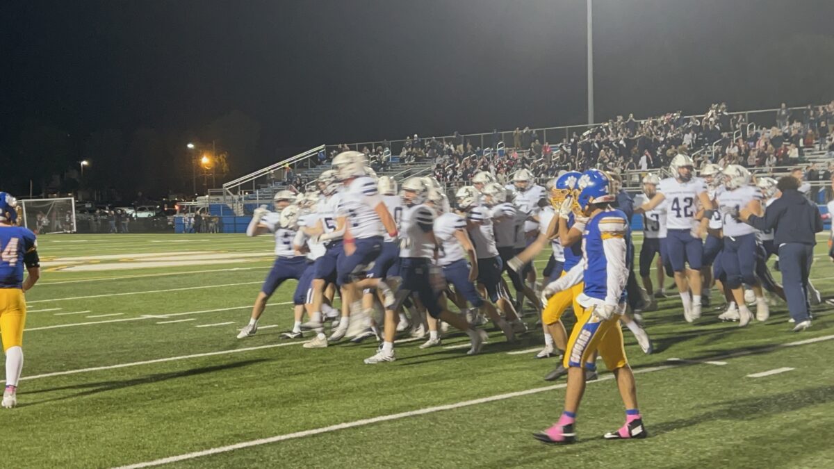 Last second field goal propels Abington Heights over Valley View