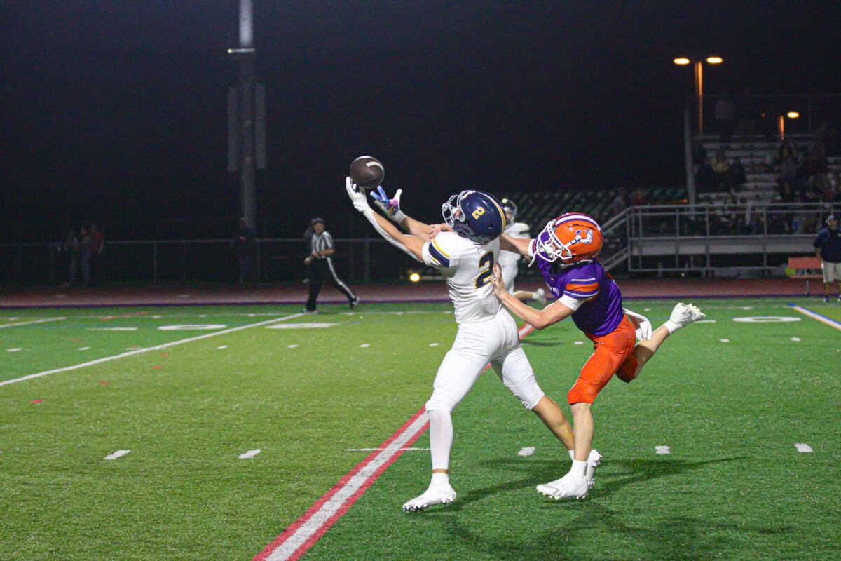 Montoursville Dominates to win 35-8 over Danville – Photo Gallery